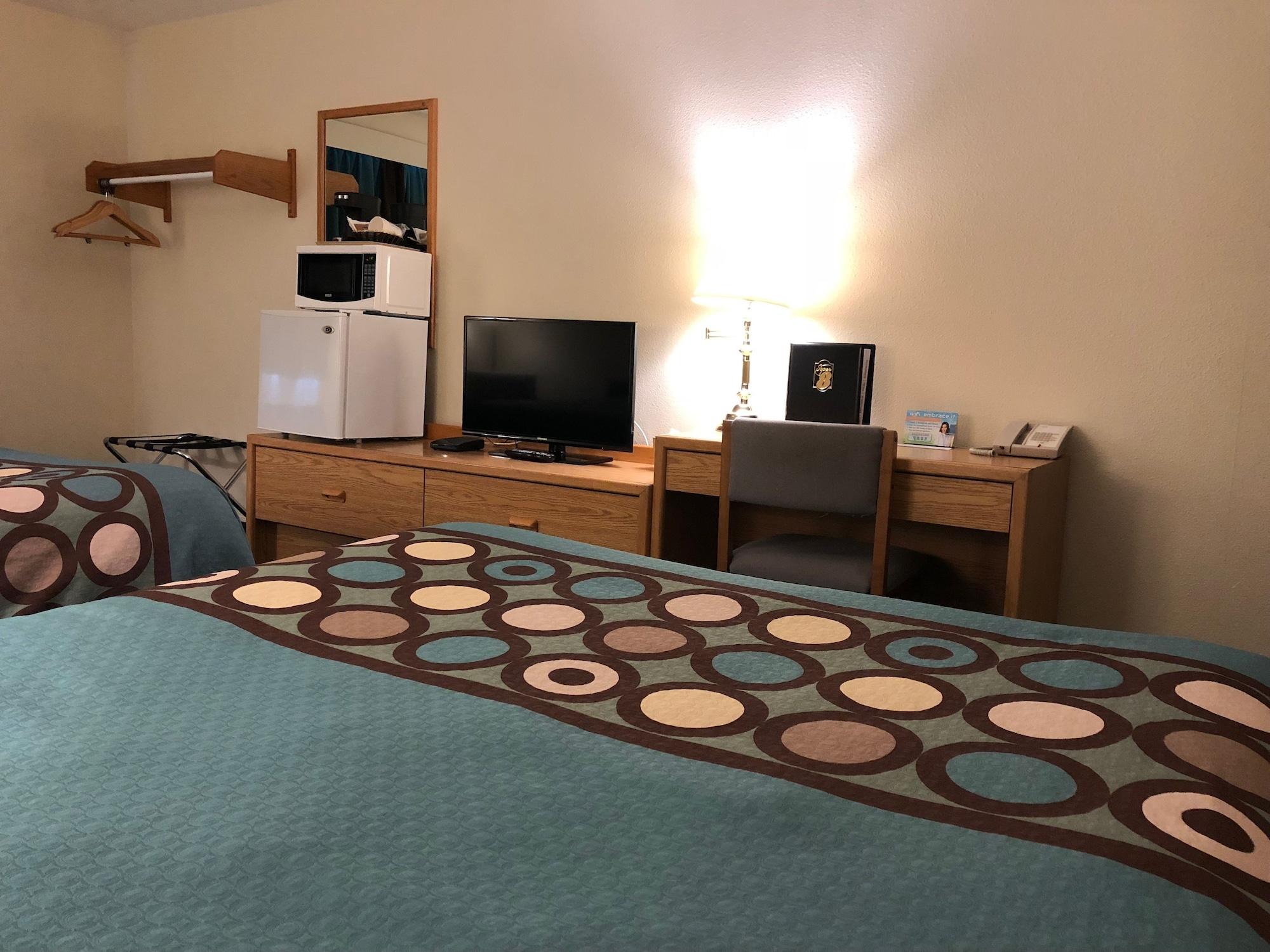 Hotel Super 8 By Wyndham Moose Jaw Sk Zewnętrze zdjęcie